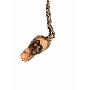 Adorable flip-flop charm‎ w/ silver chain